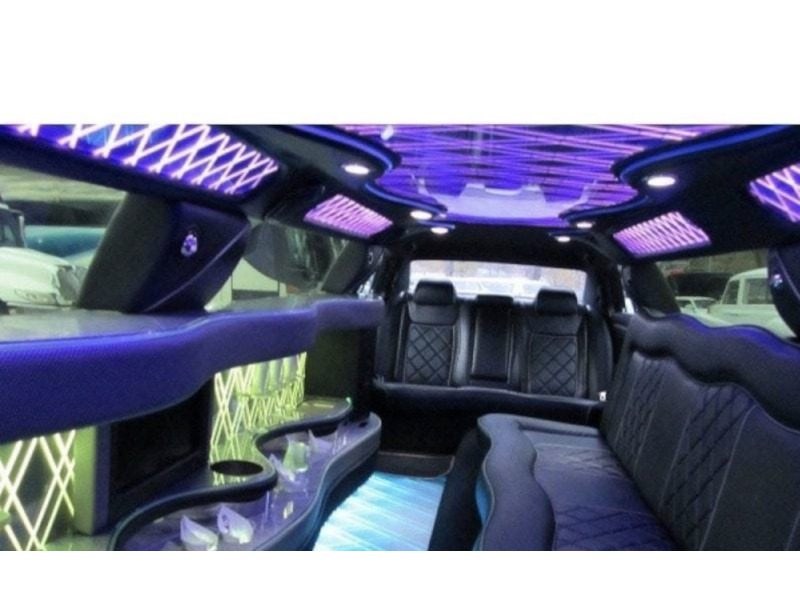 Chrysler 300 Stretch Limousine — Ballantyne Limousine, photo 4 of 10