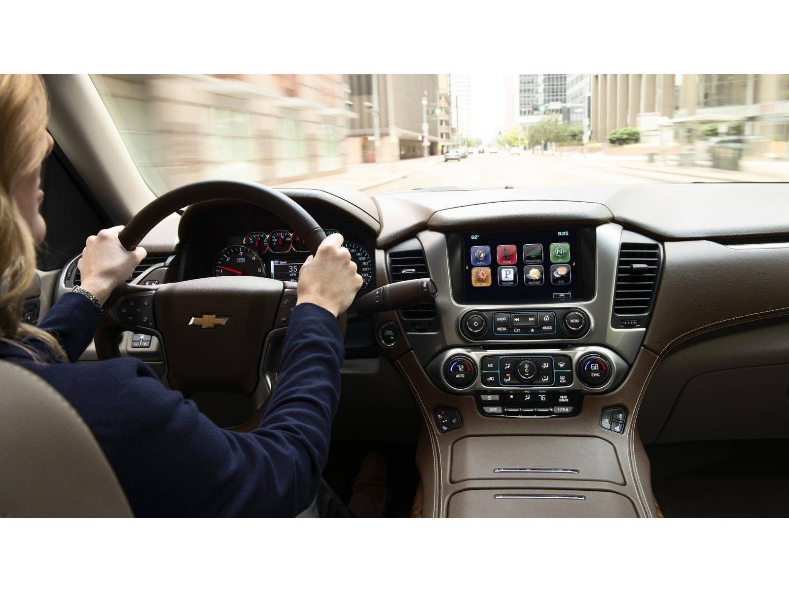 Executive Suburban SUV — Ballantyne Limousine, photo 3 of 11