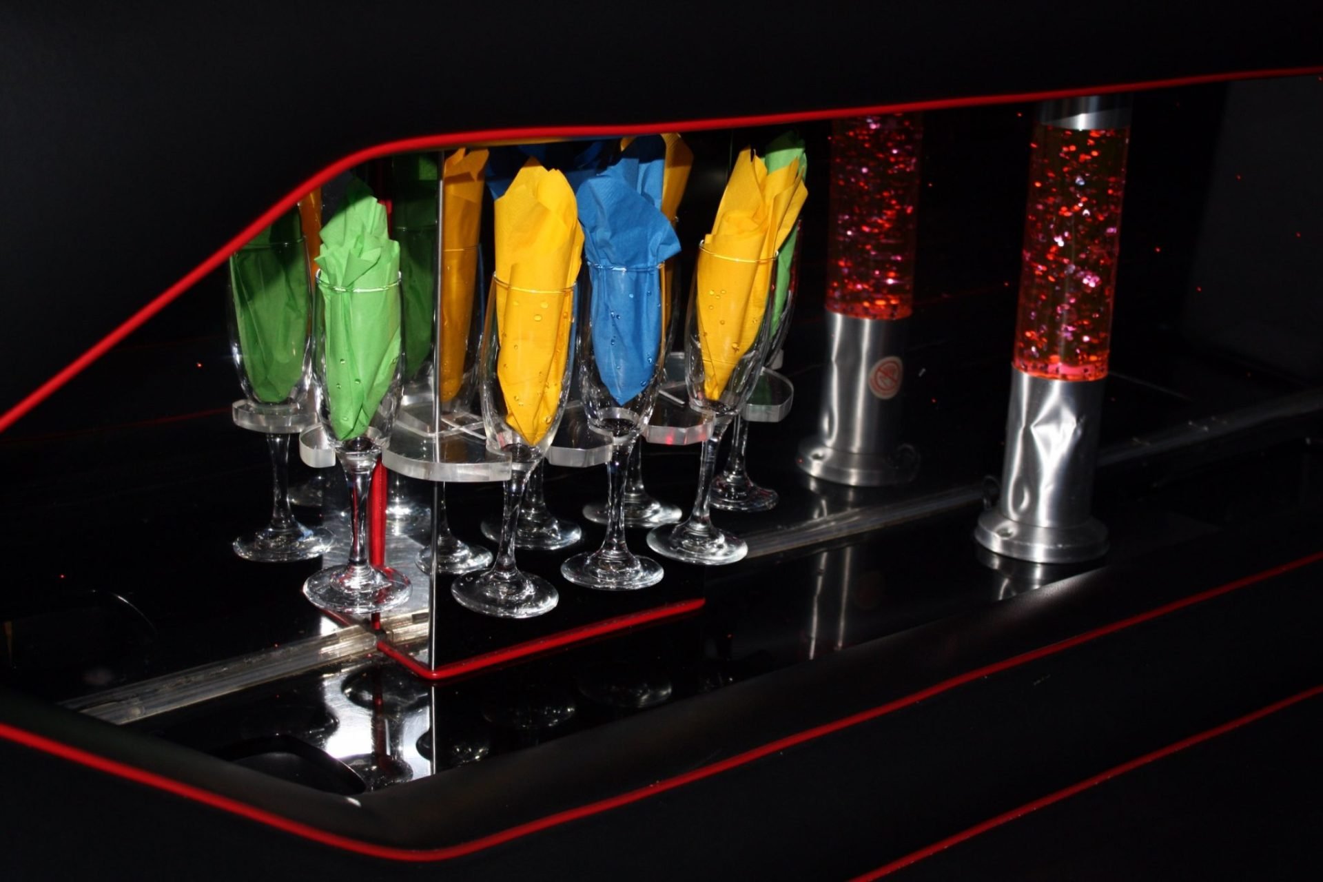 Hummer H2 Black — Ballantyne Limousine, photo 2 of 7