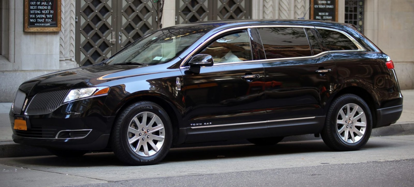 Airport Transfers — CLT & Beyond — Ballantyne Limousine, Charlotte NC