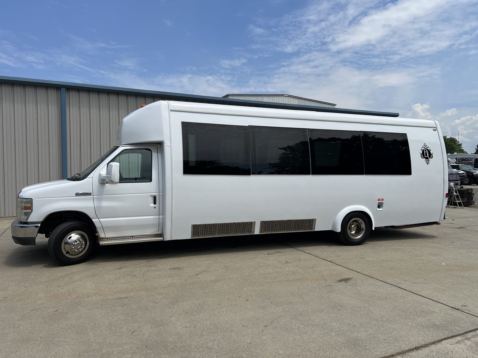 Party Bus & Limo Mini Bus — Ballantyne Limousine, Charlotte NC